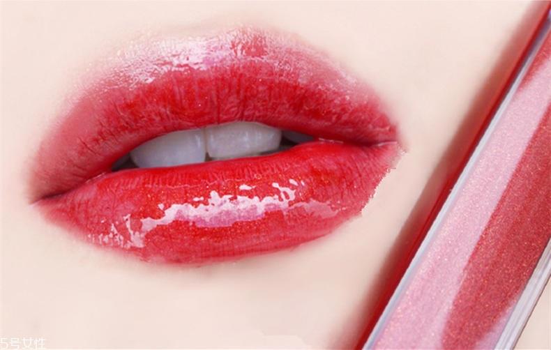 香奈儿唇釉752和754哪个好 香奈儿唇釉752和754对比