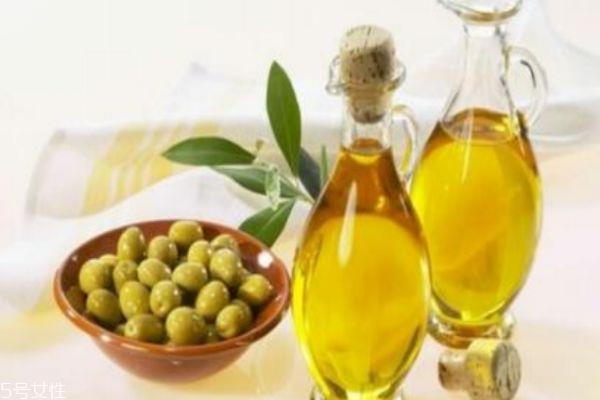 食用的橄榄油可以护肤吗 食用橄榄油和护肤橄榄油的区别 食用的橄榄油可以护肤吗 食用橄榄油和护肤橄榄油的区别