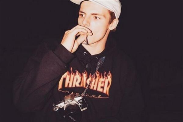 thrasher卫衣偏大吗 thrasher火焰卫衣尺码建议 thrasher卫衣偏大吗 thrasher火焰卫衣尺码建议