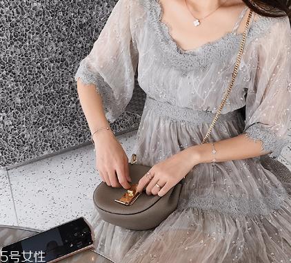 蕾丝上的油渍怎么处理 去除油渍小妙招 蕾丝上的油渍怎么处理 去除油渍小妙招