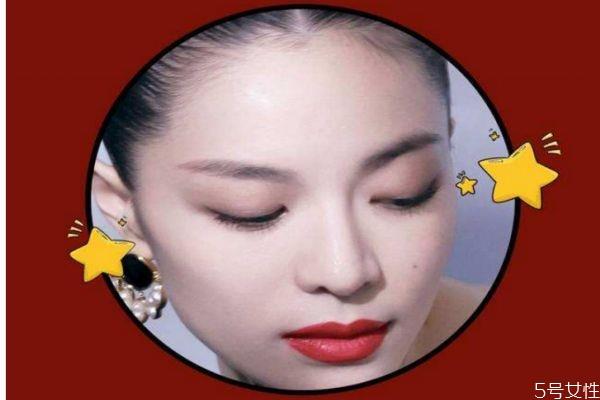 韩式水光妆的画法 怎么化妆简单好看 韩式水光妆的画法 怎么化妆简单好看