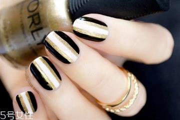 美甲灯会引起皮肤癌吗 美甲后指甲受损如何修复 美甲灯会引起皮肤癌吗 美甲后指甲受损如何修复