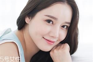 素颜霜和珍珠膏哪个更好 提亮美白就靠它 素颜霜和珍珠膏哪个更好 提亮美白就靠它