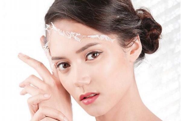 想变白富美,先学会这些美白技巧 想变白富美,先学会这些美白技巧