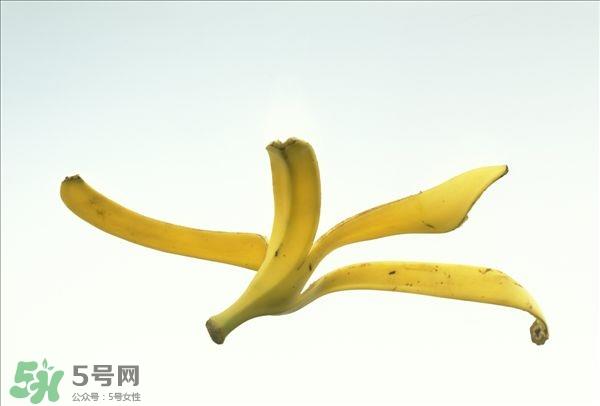 香蕉皮的功效与作用 香蕉皮的妙用 香蕉皮的功效与作用 香蕉皮的妙用