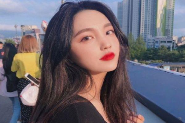 做离子烫软化一般需要多长时间 离子烫和柔顺哪个贵 做离子烫软化一般需要多长时间 离子烫和柔顺哪个贵