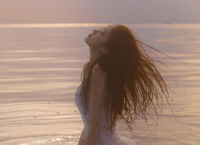 ​撩妹聊天实战案例：我喜欢有钱的，不装B的男人，没达标的通通闪开！