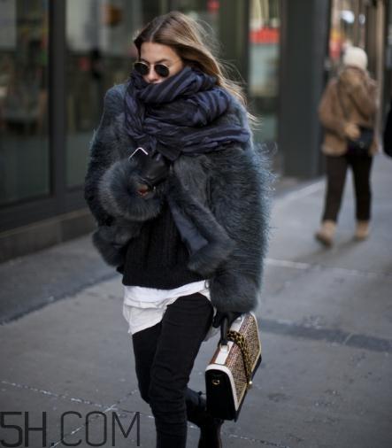 短款皮草下身搭配什么?短款皮草怎么搭配? 短款皮草下身搭配什么?短款皮草怎么搭配?