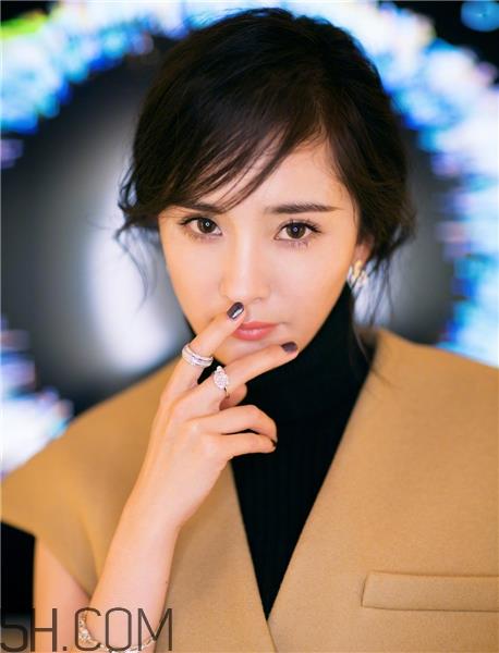 黄褐斑跟心情有关系吗?黄褐斑跟晒太阳有关系吗? 黄褐斑跟心情有关系吗?黄褐斑跟晒太阳有关系吗?