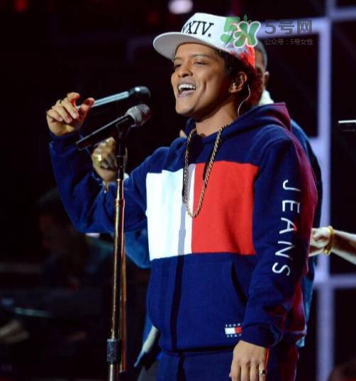 tommy hilfiger是什么牌子_哪个国家的_什么档次? tommy hilfiger是什么牌子_哪个国家的_什么档次?