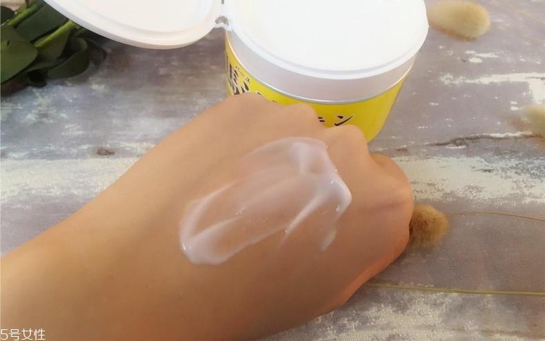 北海道马油面霜怎么用 北海道马油面霜夏天用油吗 北海道马油面霜怎么用 北海道马油面霜夏天用油吗