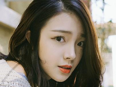 眼部可以用遮瑕膏吗 切记不要涂太厚