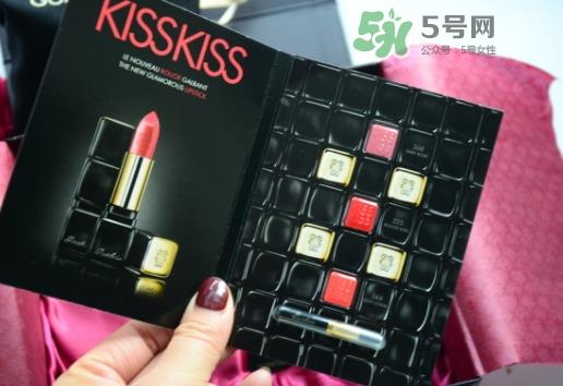 娇兰白管亲亲唇膏r371和迪奥变色唇膏001哪个好_试色 娇兰白管亲亲唇膏r371和迪奥变色唇膏001哪个好_试色