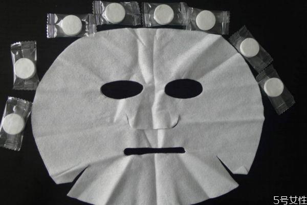 压缩面膜泡水膜好还是化妆棉湿敷好 压缩面膜的功效