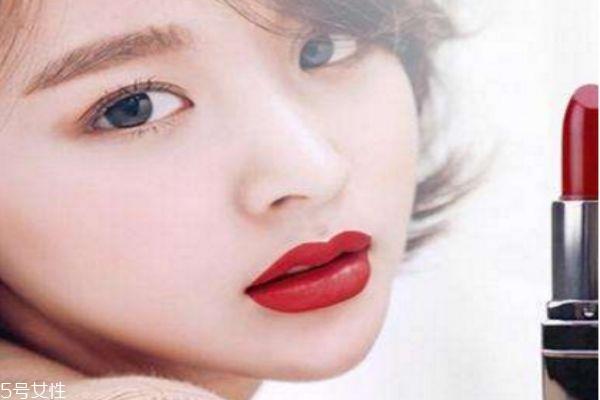 复古红口红适合什么妆容 复古红色适合肤色 复古红口红适合什么妆容 复古红色适合肤色