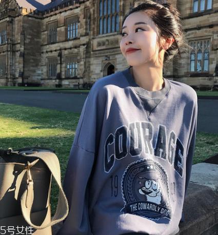 卫衣可以单穿吗?单穿一定要洗干净 卫衣可以单穿吗?单穿一定要洗干净