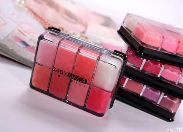 唇部化妆品有哪几类 唇部化妆技巧 唇部化妆品有哪几类 唇部化妆技巧