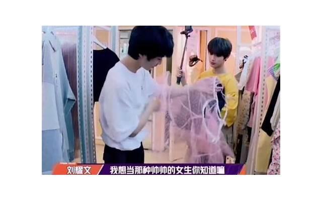  不能忍受老公脚踩两只船，我要离婚吗