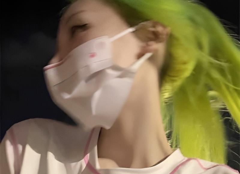 张爱玲说：也许每一个男子全都有过这样的两个女人，至少两个