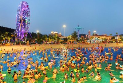 ​嬉戏谷“完美水世界”开放 7月1日起夜公园正式开放