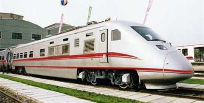 ​究竟什么是内燃动车组？它与电动车组究竟有什么区别？