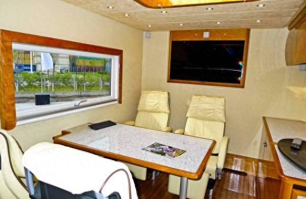 超豪华的奔驰房车,全球仅9辆,售价高达1480万