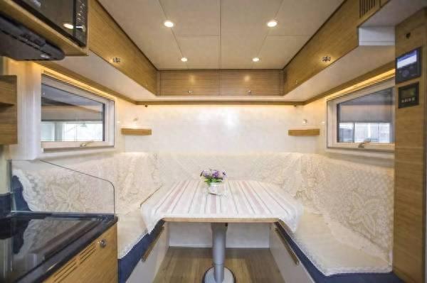 超豪华的奔驰房车,全球仅9辆,售价高达1480万