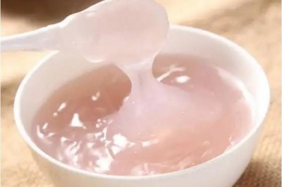 ​藕粉冲出来是乳白色能吃吗 藕粉冲出来是什么颜色