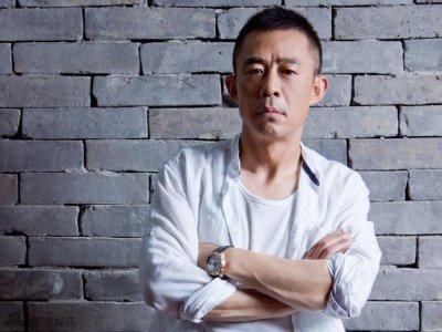 ​“老艺术家”侯勇：一婚娶70后，二婚娶80后，三婚娶90后