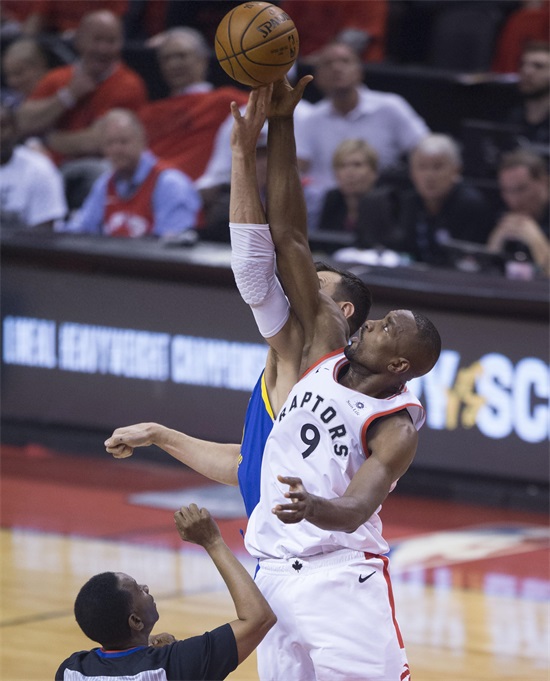 篮球——NBA总决赛第五场:猛龙不敌勇士