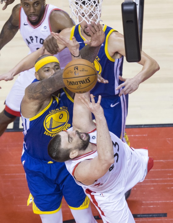 篮球——NBA总决赛第五场:猛龙不敌勇士