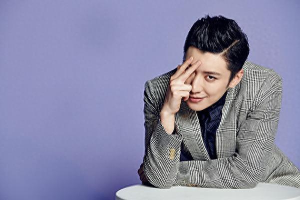 组图：永远的大男孩乔任梁