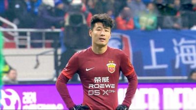 ​颜骏凌搞笑助攻！申花冠军！10人上港输球又输人，武磊失关键单