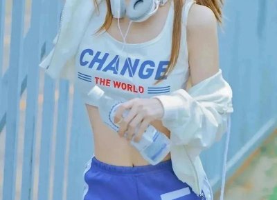 ​为什么女生总是发表情，该怎么回复她？