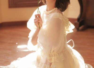 ​爱情为什么要讲究对错，女生要的只是哄一下