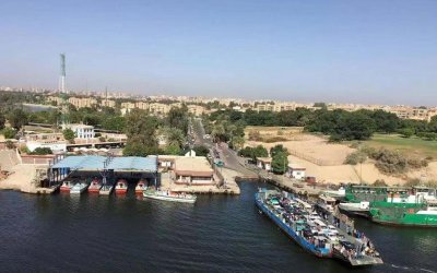 ​过路费高达300万，排队也要抢着走的苏伊士运河，到底牛在哪？