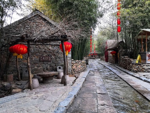 边走边拍之沂南竹泉古村，竹林丛中，幽境更幽，桃花源式村落