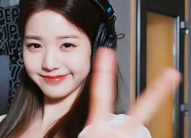 23岁女的睡过八个男的正常吗 23岁女的睡过八个男的正常吗