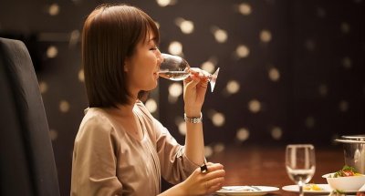 ​如果已婚女性想要你，他会给你这 3 个提示，而不是事后