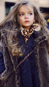 ​曾让全世界期待她长大俄罗斯最美童模女孩，现在长成啥样了