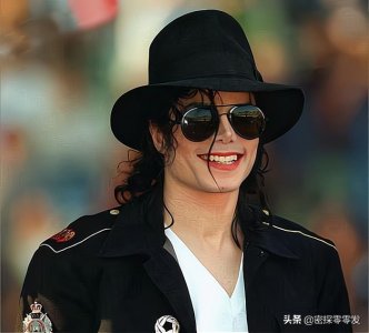 ​迈克杰克逊皮肤（迈克尔·杰克逊做过哪些整容手术）