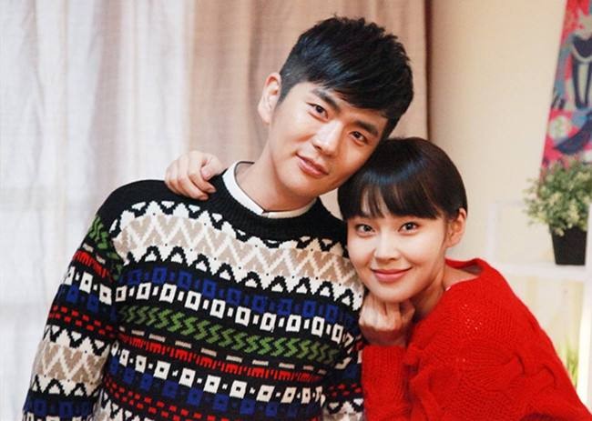 张晓龙现实中的老婆是谁?曹贵人和温太医婚纱照曝光原来是她