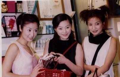 赵薇和范冰冰有什么仇(范冰冰赵薇什么关系) 赵薇 范冰冰 第1张