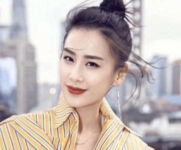 ​黄圣依大儿子长开啦，8岁安迪相貌像杨子，粗眉小眼太可爱了