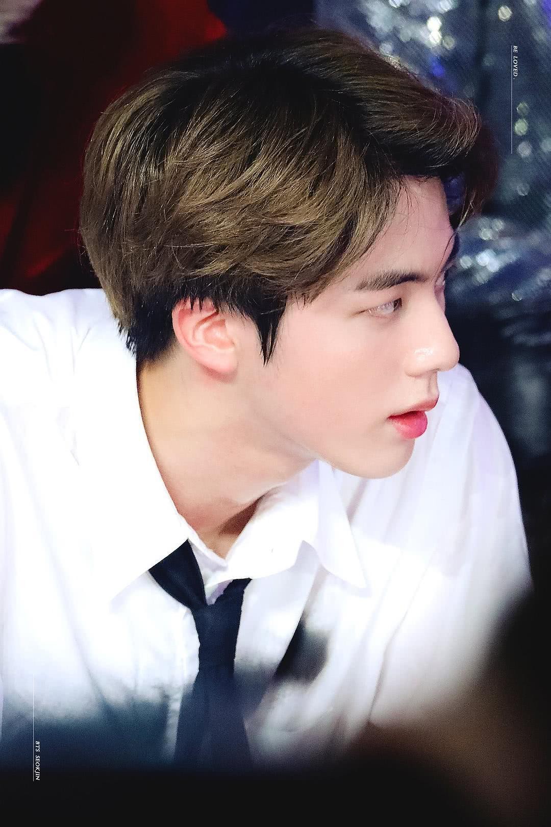 金硕珍个人资料写真作品