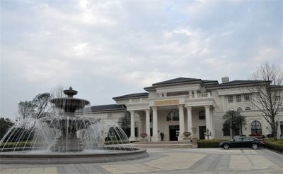 ​仿法国巴黎凡尔赛宫，这里成为南昌市民网红打卡地