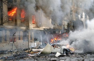 ​揭秘911：美国大骗局？深度剖析事件背后的惊人疑点！