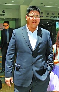 ​向佑：大闹太子酒店，高喊“我爸是向华强”，他到底为何不受待见