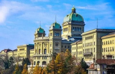 ​王永庆在瑞士银行存400亿，2008年去世，至今子女取不出这一笔钱