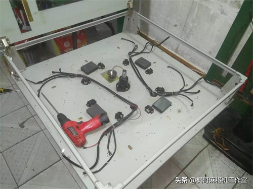 麻将机拆开内部结构是这样的?